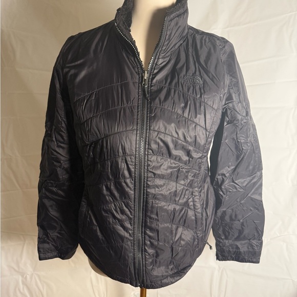 The North Face Black Puffer Women’s Jacket with Quilted Design - Picture 1 of 8